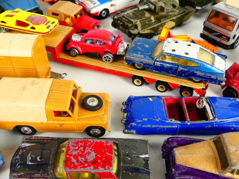 Vintage lot van gemengde autotjes - Corgi