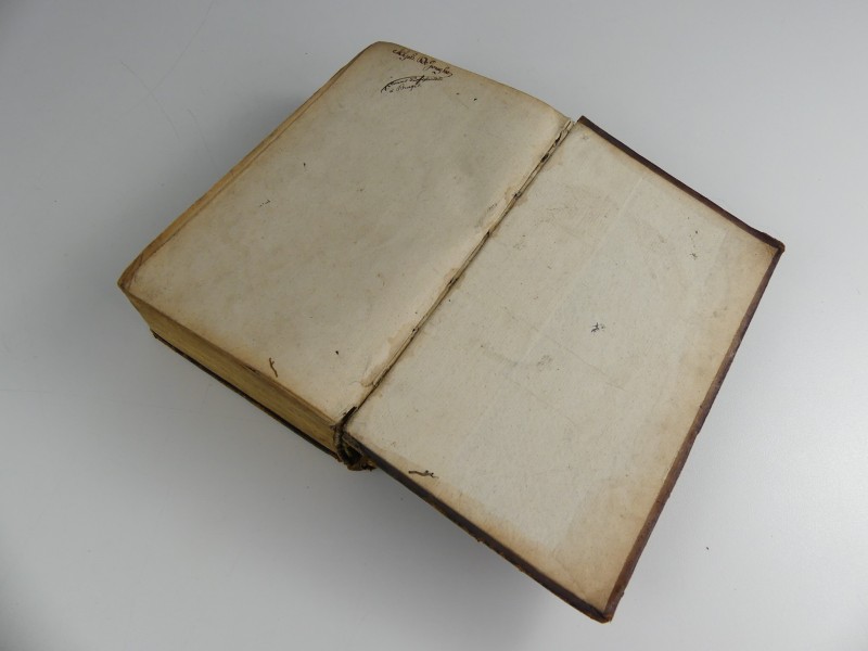 Antiquariaat - Woordenboek door J. Des Roches uit 1832