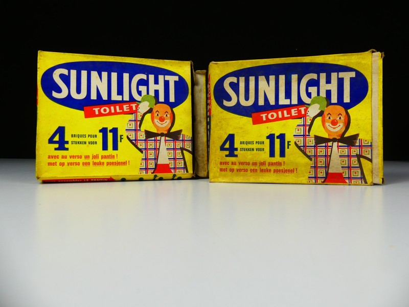 Lot vintage Sunlight en Nostra zeep