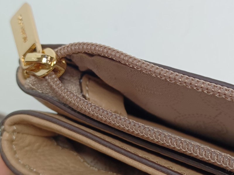 Kleine beige lederen Michael Kors tas