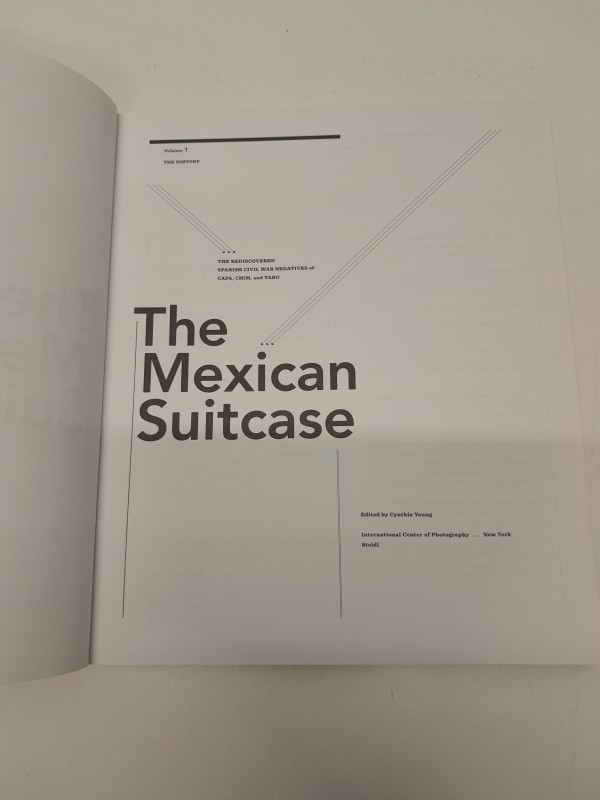 Boek: The Mexican Suitcase