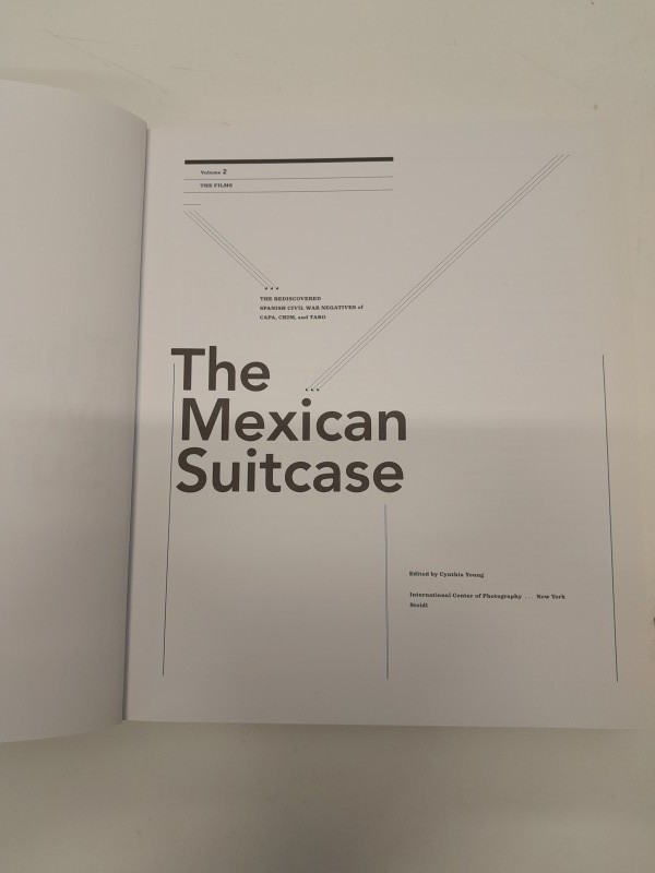 Boek: The Mexican Suitcase