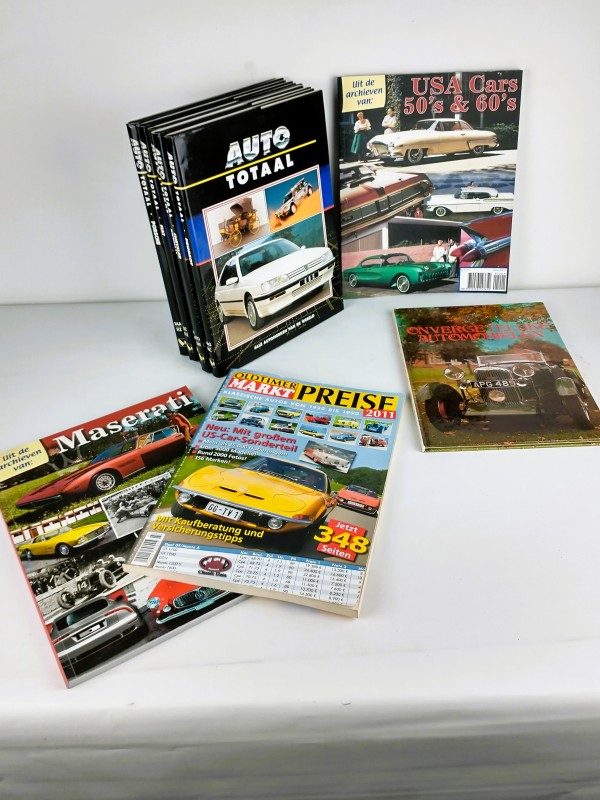 Lot automobilia tijdschriften en boeken