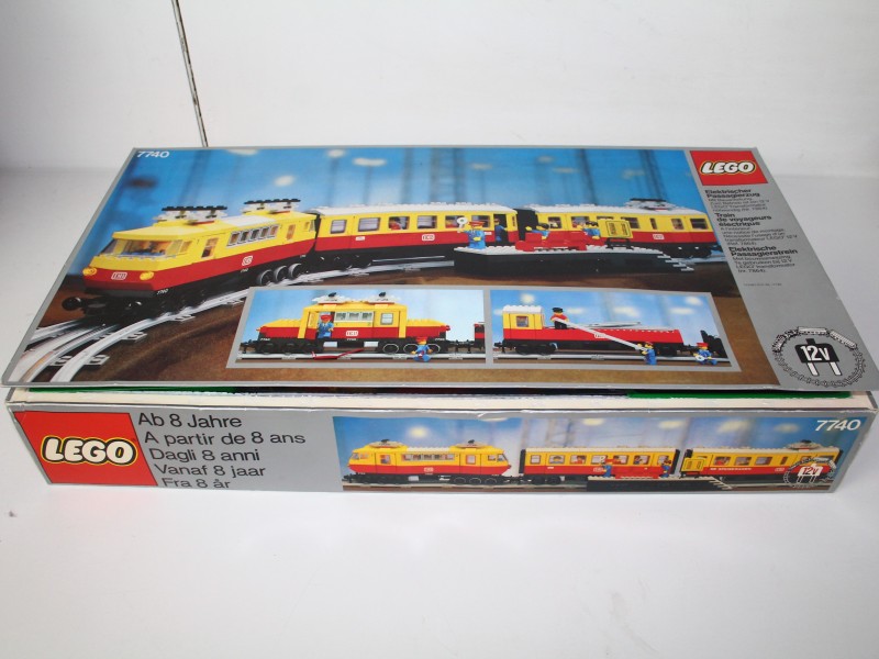 Lego 7740 Inter-City Passenger Train - Compleet in doos - 1980