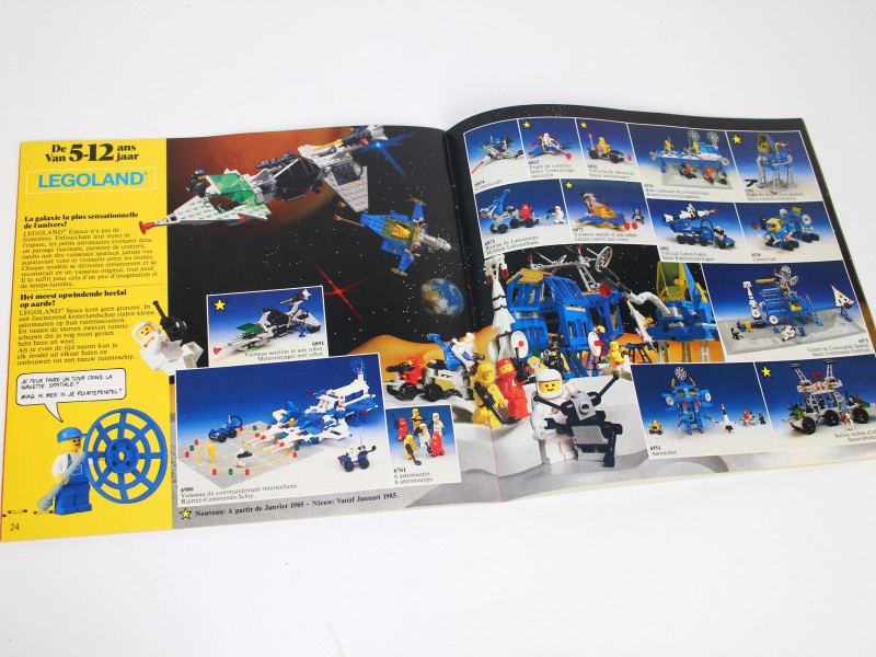 7 Lego Catalogussen uit de jaren '80