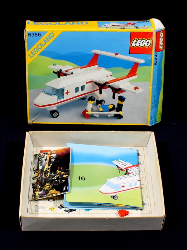 Vintage Lego 6356 Med-Star Rescue Plane