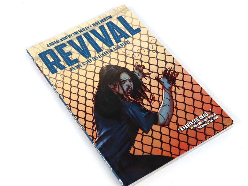 Revival vol. 6 Stripalbum