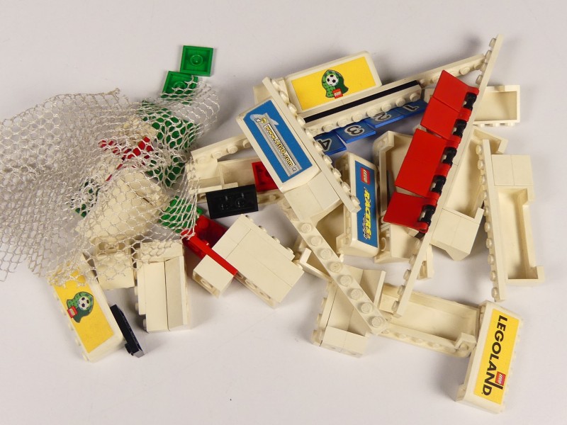 Vintage Lego Lot in dozen