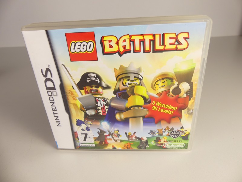 Nintendo DSi XL + 3 Lego DS spellen