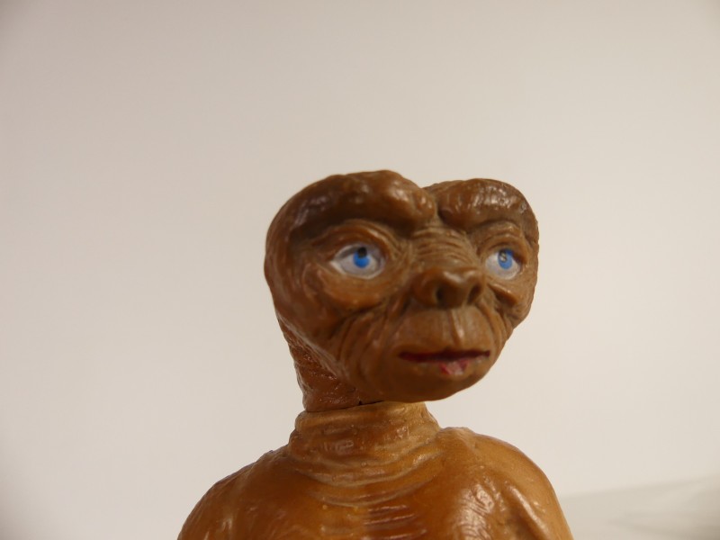 2 E.T. The Extra Terrestrial vintage plastic figuren