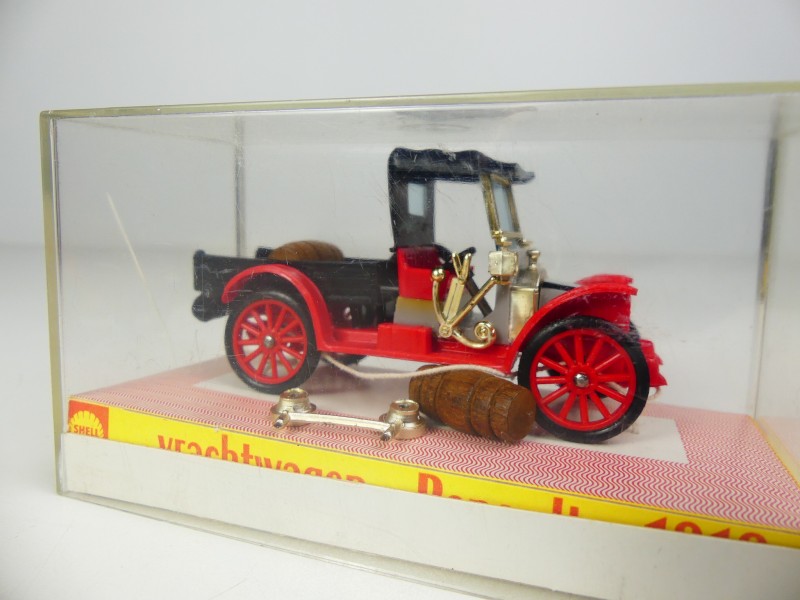 Vintage miniatuur wagens uit 1800-1900