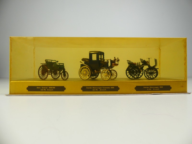 Vintage miniatuur wagens uit 1800-1900