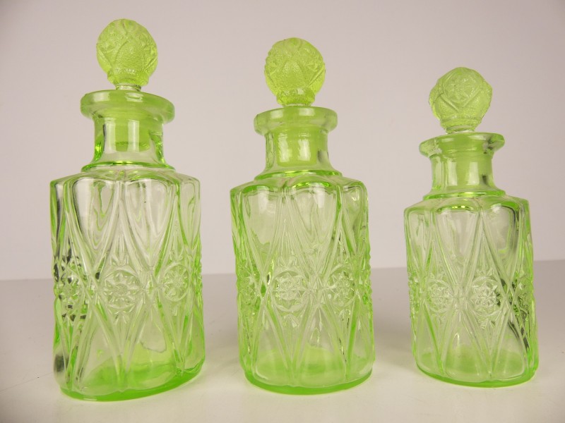 Uranium persglas Boudoirflesjes