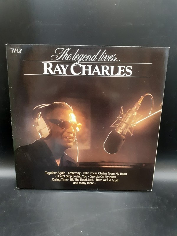 Ray Charles the legend lives LP