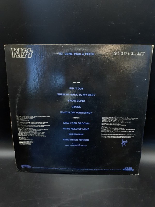 8 LP's Kiss