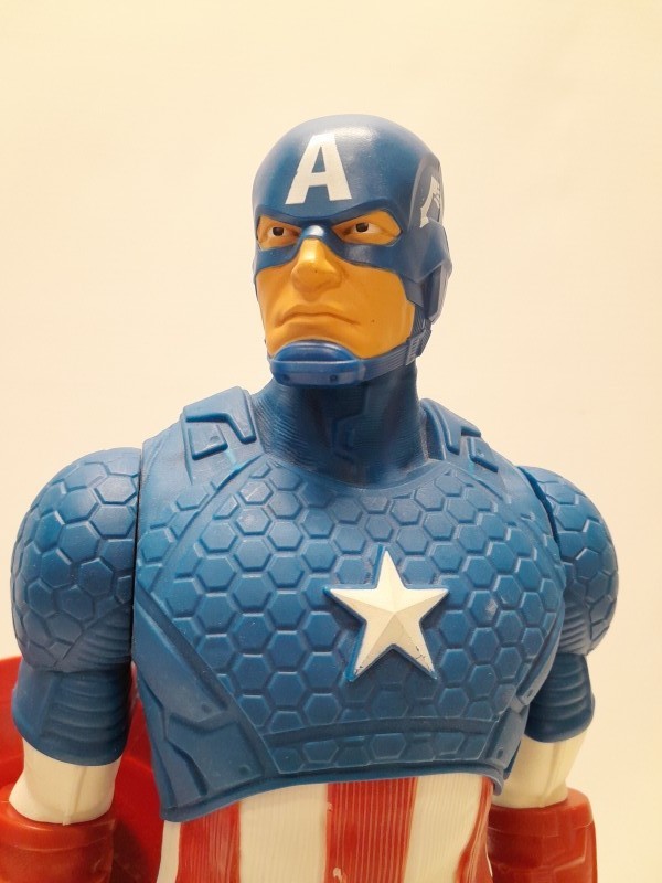 2 actiefiguren The Hulk en Captain America - Marvel