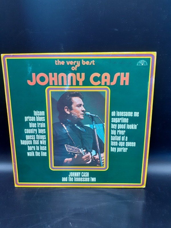 3 LP's + 1 dubbelelpee Johnny Cash