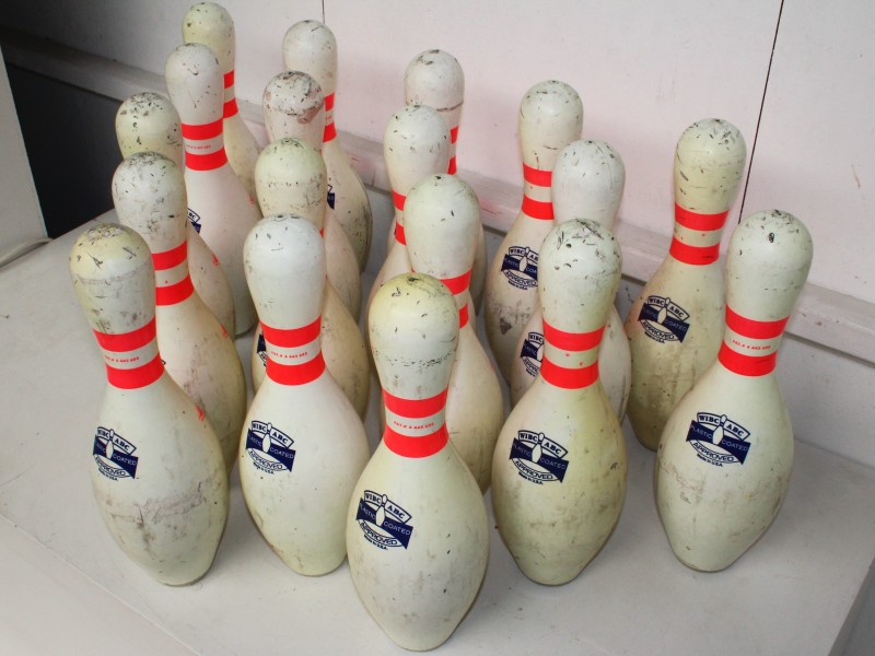 Set van 18 Amerikaanse Bowling Kegels