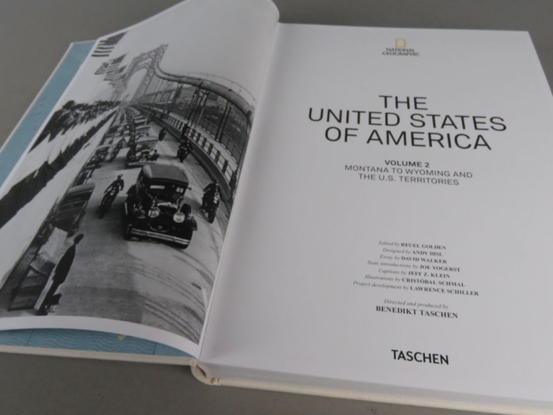 National Geographic: The United States of America 2 volumes