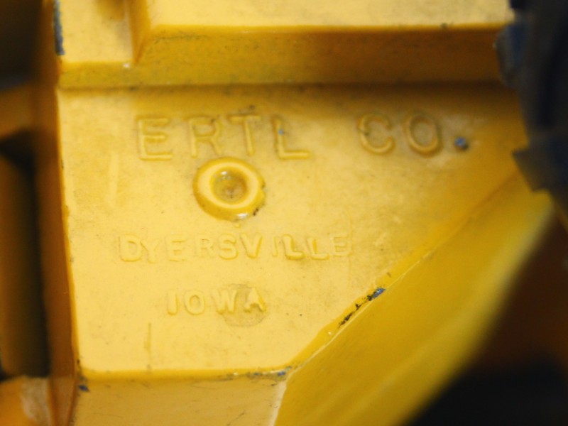 Vintage speelgoed Hough Payloader - Ertl CO. USA