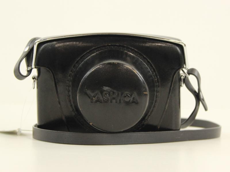 Yashica minister d met 4.5 cm 1:2.8 lens - jaren '60