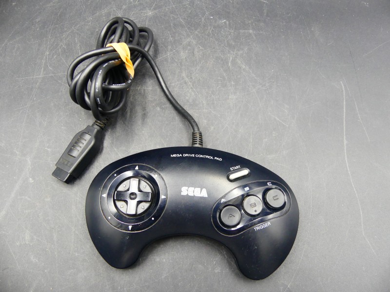 Sega Mega Drive 2 + spel