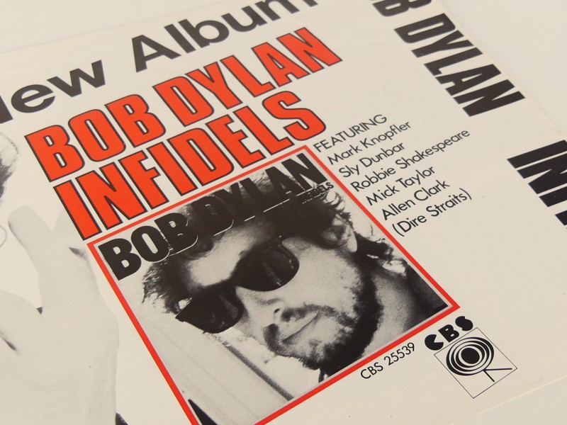 Twee vinyls van Bob Dylan