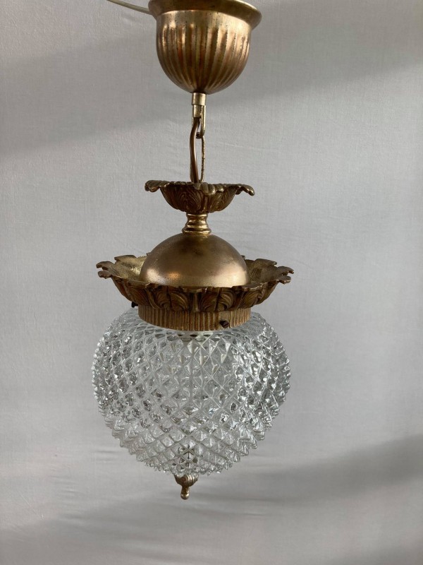 Margaret Mitchell Bedrijf Herstellen Antieke hanglamp uit glas en koper - De Kringwinkel