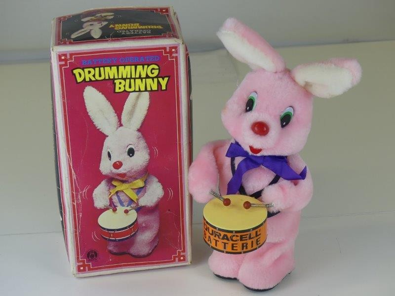 duracell drumming bunny toy